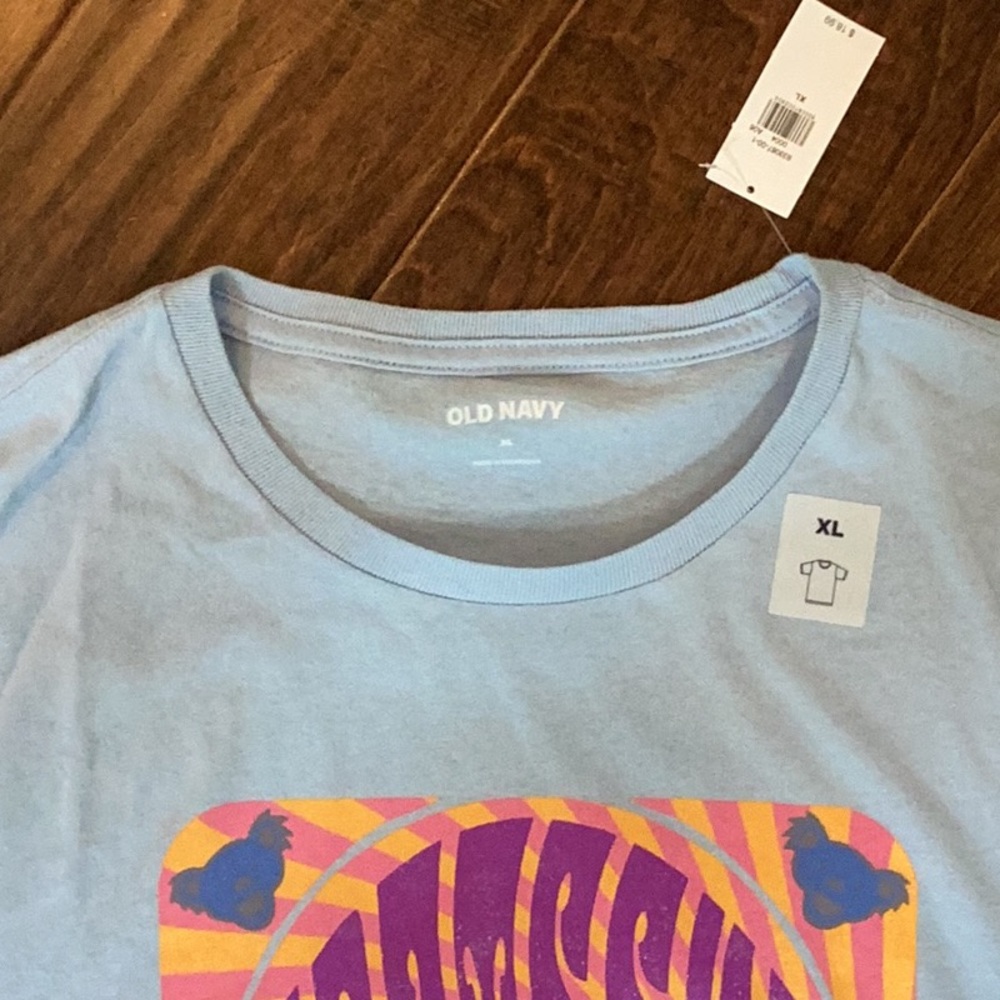 Old Navy Light Blue Tee with Grateful Dead Graphic - Picture 2 of 2